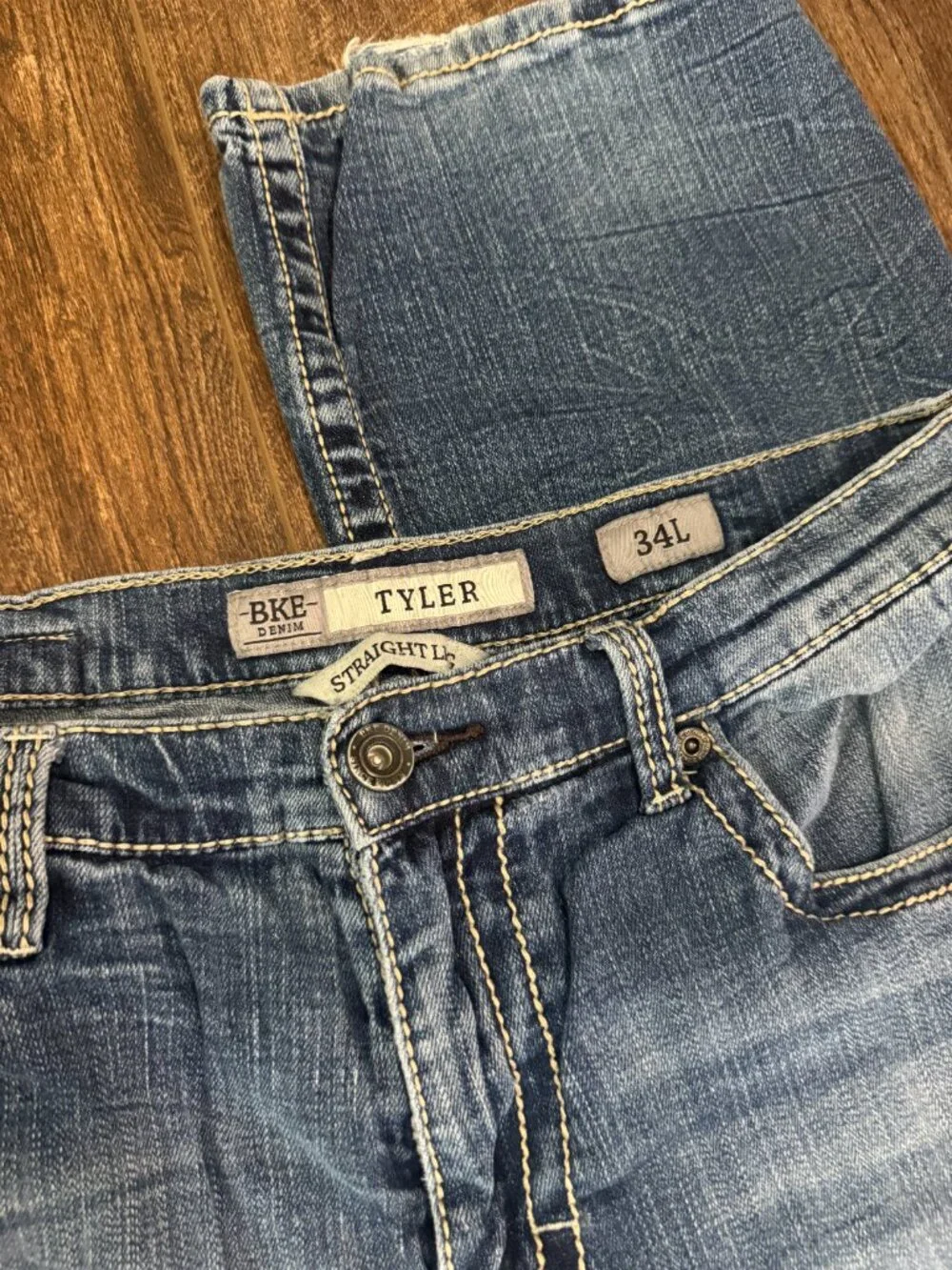 BKE Tyler Straight Leg Medium Wash Faded Denim Jeans Size 34L